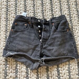 Black LEVI 501s